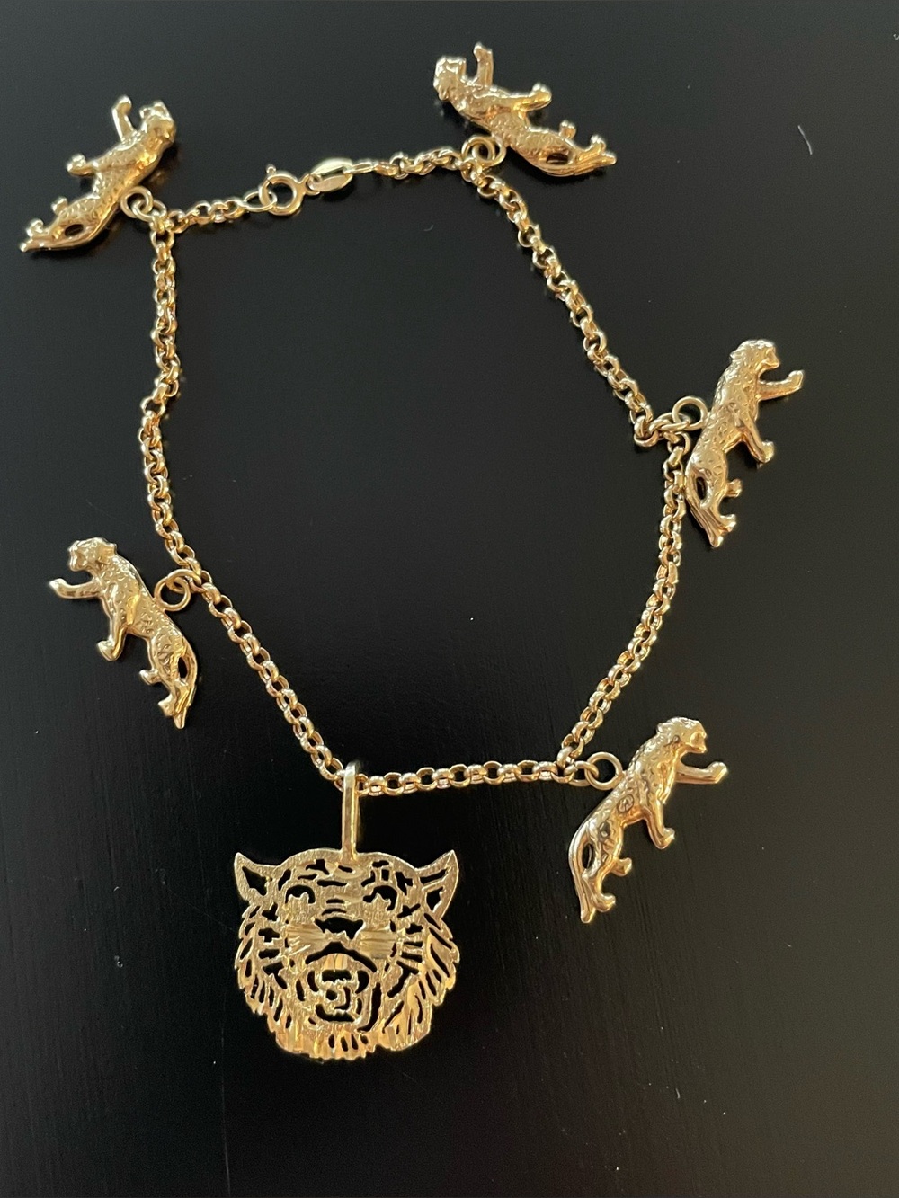 Elegant Dazzler’s Inc 14k Gold Tiger Charm Bracelet 7” Long - Women Jewelry